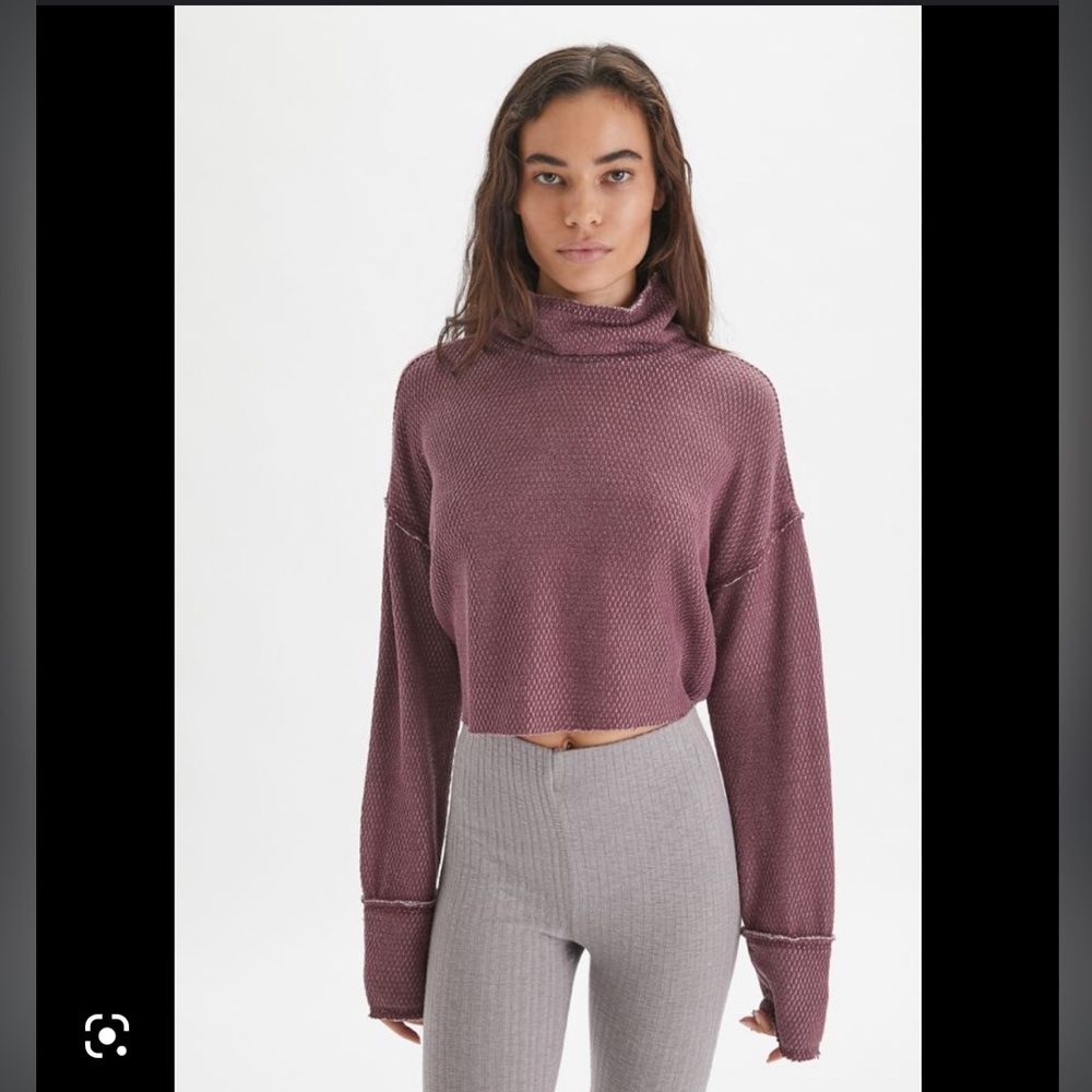 EUC Out From Under Camino Long Sleeve Top